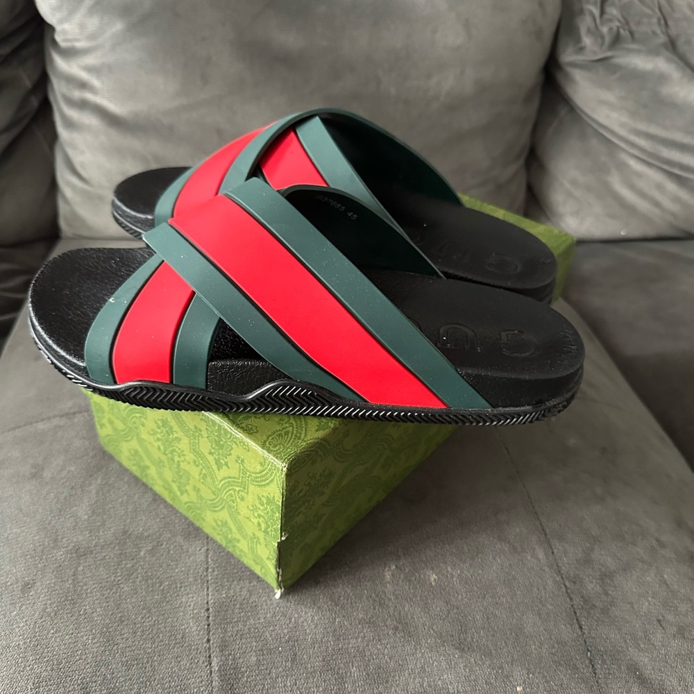 Gucci slides